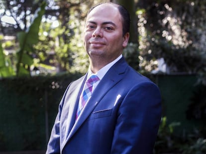 El director ejecutivo del CEEY, Roberto Vélez, antes de la entrevista.