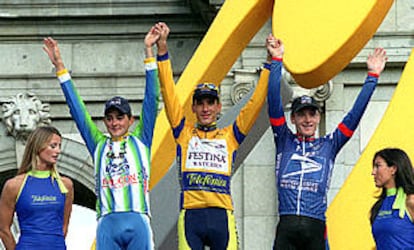 Óscar Sevilla, Ángel Casero y Levi Leipheimer, el podio final.