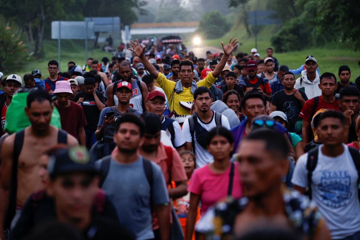 Migrant caravans accelerate their pace in Mexico due to the imminent arrival of Donald Trump to the presidency