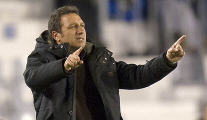 Eusebio, durante un partido del Bar&ccedil;a B.