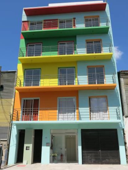 Edificio rehabilitado por los vecinos.