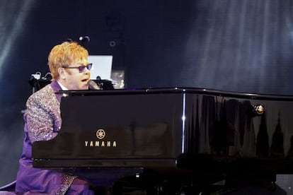 Elton John, durante su actuación en Ibiza.