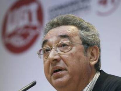 El Secretario de Acción Sindical de la UGT, Toni Ferrer, durante la rueda de prensa que ofreció hoy en la sede de UGT, donde se celebra el 41 Congreso Confederal del sindicato, para hacer, entre otras cosas, una valoración de los datos del Índice de Precios al Consumo (IPC) correspondientes al mes de marzo.