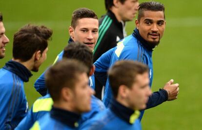 Draxler y Boateng, en el entrenamiento. 