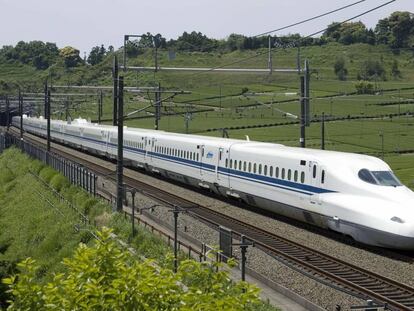 Tren de alta velocidad Shinkansen, en la red japonesa, que será adoptado por Texas Central para el corredor Houston-Dallas.
