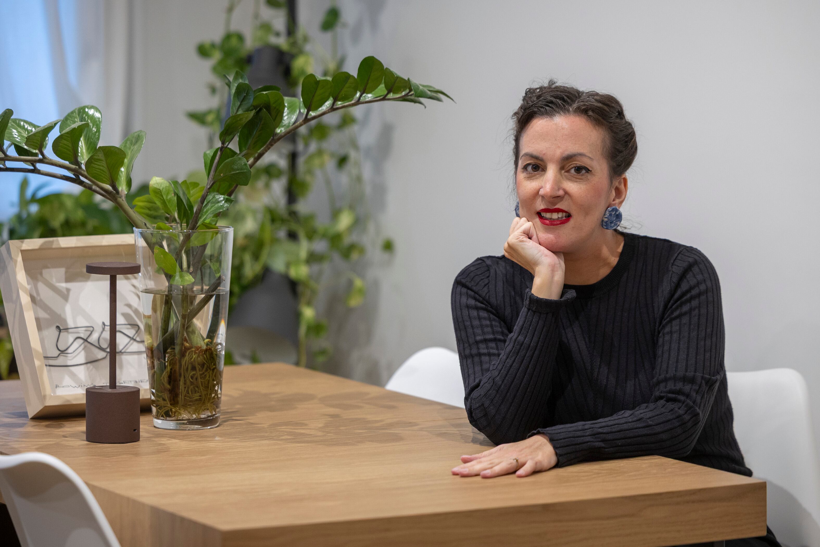 Stephanie Oyonarte Da Rocha, en su casa en Sevilla.
