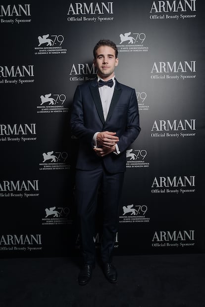 El actor español Julio Peña (A través de mi ventana) no quiso faltar a la fiesta que Armani Beauty organizó en el marco del festival.