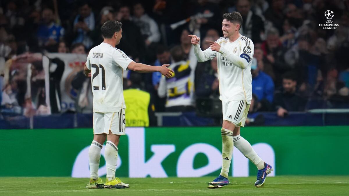 Dos jugdores del Real Madrid celebran un gol en la pasada edición de la Champions.