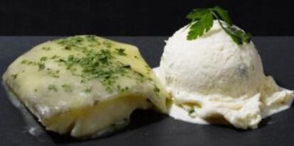 Helado de bacalao al pil pil del tostadero Nossi-bé, en Bilbao.