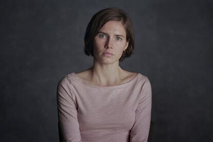 Amanda Knox

El calificativo de criminal está de más en el caso de la estudiante que cumplió cuatro años de prisión antes de ser absuelta por el asesinato en Perugia de su compañera de piso, Meredith Kercher. Aunque las sospechas sobre su implicación nunca han cesado, se ha reinventado como figura mediática protagonizando su propia serie para Netflix y como entrevistadora en un programa para Facebook Watch. ¿La temática? Mujeres demonizadas por los medios.