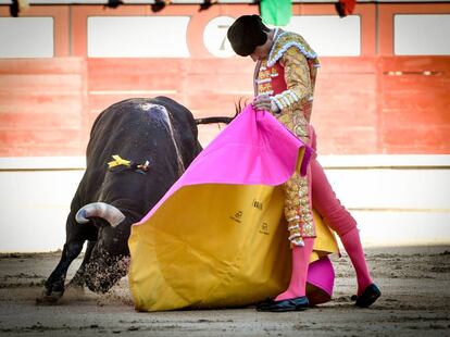 Paco Ureña, a la verónica clásica, el pasado 15 de junio en Las Ventas.