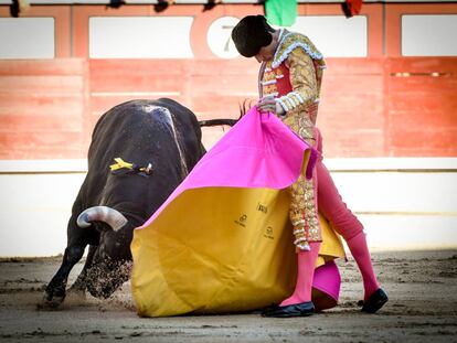 Paco Ureña, a la verónica clásica, el pasado 15 de junio en Las Ventas.