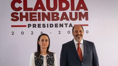 Claudia Sheinbaum junto a Lázaro Cárdenas Batel, Jefe de la Oficina de Presidencia.