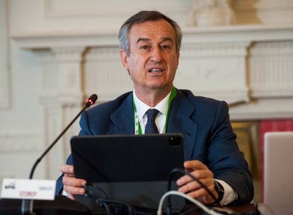 César González-Bueno, consejero delegado del Sabadell, en la Universidad Menéndez Pelayo de Santander.