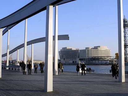 Port de Barcelona, FCC, ACS, Acciona y Santander subastan el WTCB