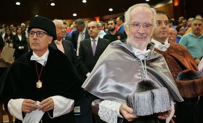 El humorista gr&aacute;fico, Antonio Fraguas, &#039;Forges&#039;, recibe el premio &#039;honoris causa&#039; de la Universidad Miguel Hern&aacute;ndez de Elche. 