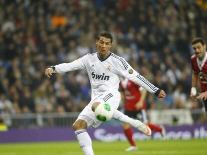 Valencia y Madrid se ven las caras en Mestalla