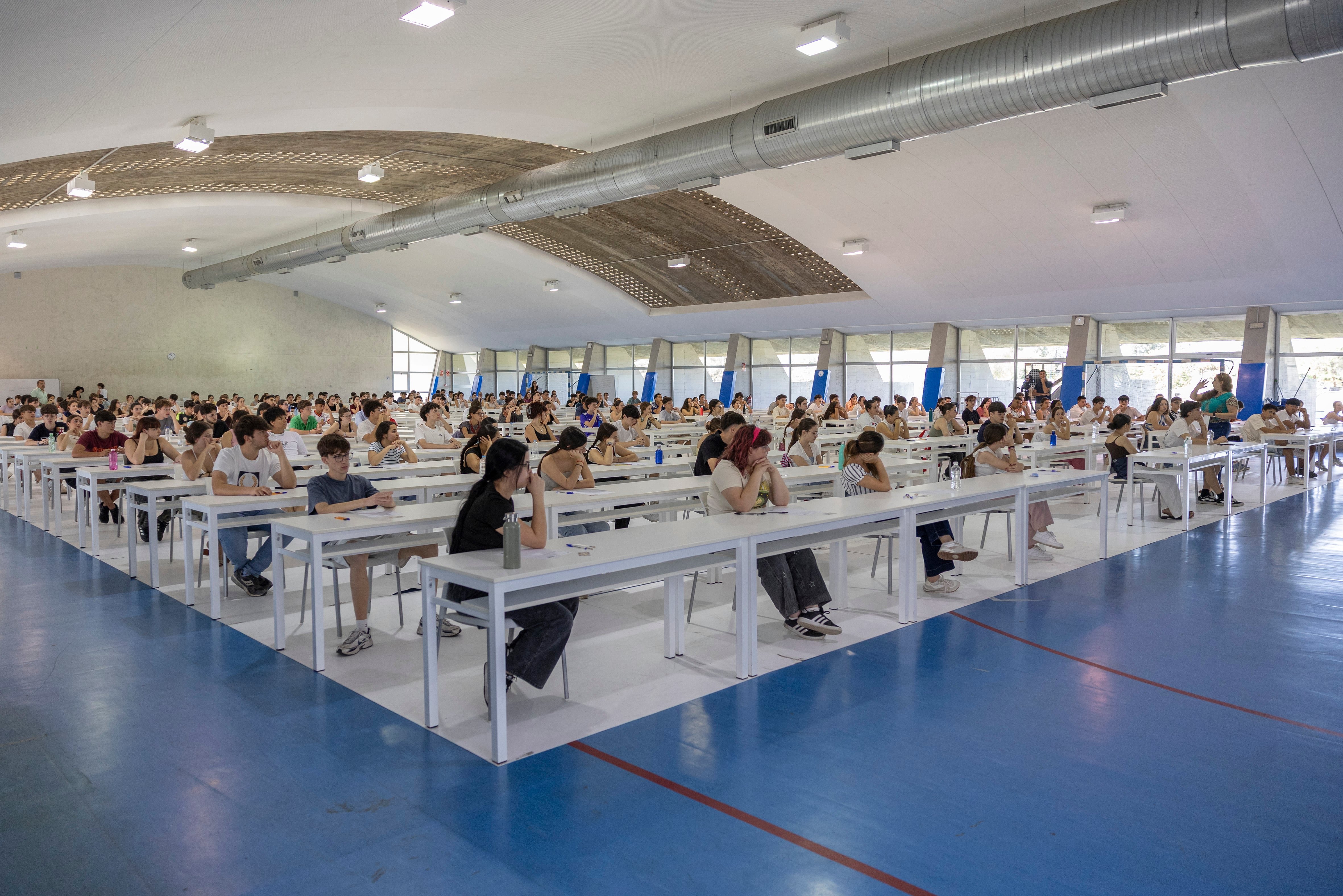 Un examen de la PAU de la Universidad Pablo Olavide de Sevilla, el 2 de junio.