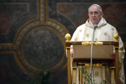 El papa Francisco en su primera misa como sumo pontífice.