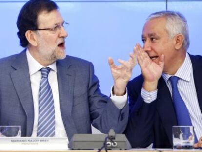 Mariano Rajoy y Javier Arenas, en junio pasado. 