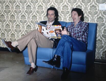 El dúo cómico los hermanos Calatrava fotografiados en 1976 en Madrid.