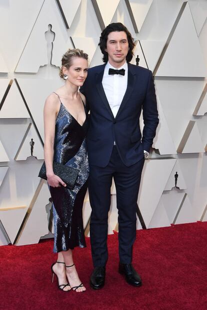 Adam Driver, indicado a melhor ator coadjuvante pelo filme 'Infiltrado na KKKlan', junto a sua mulher, a atriz Joanne Tucker.