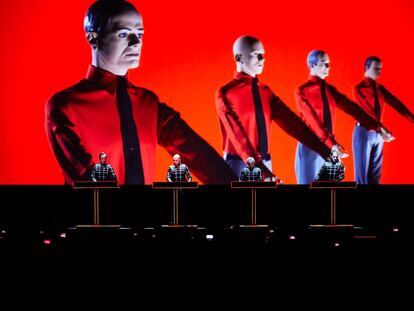 Una actuaci&oacute;n del grupo alem&aacute;n Kraftwerk.