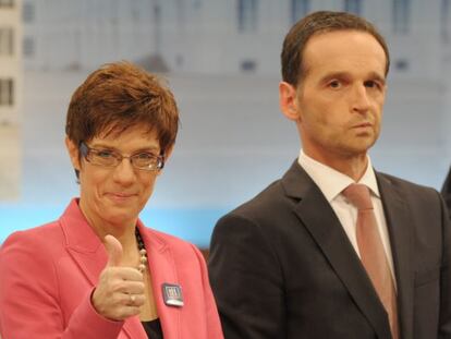 Los l&iacute;deres de CDU (izquierda) y SPD, tras conocer los resultados.