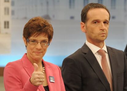 Los l&iacute;deres de CDU (izquierda) y SPD, tras conocer los resultados.