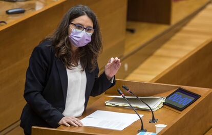 Mónica Oltra durante una comparecencia en las Cortes el pasado mes de enero.