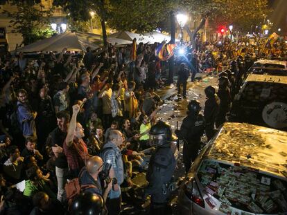 Protests outside the Ministry of the Economy in Barcelona on September 20.