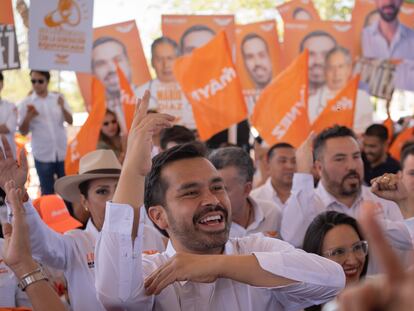 Jorge Álvarez Maynez baila la canción de su campaña que se ha vuelto viral en las redes sociales.