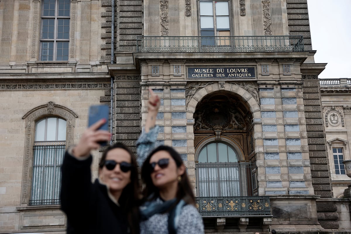 El robo del Louvre: un giro inesperado en la percepción humana