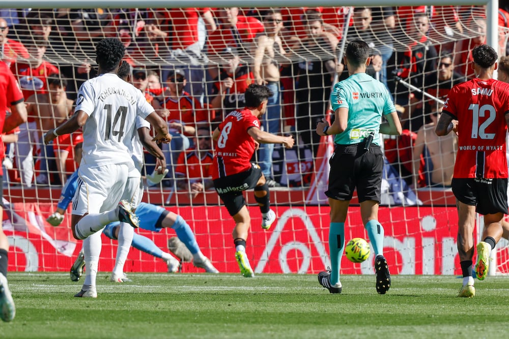 El Real Madrid da otro gran salto al vacío en Liga con la derrota en el ...