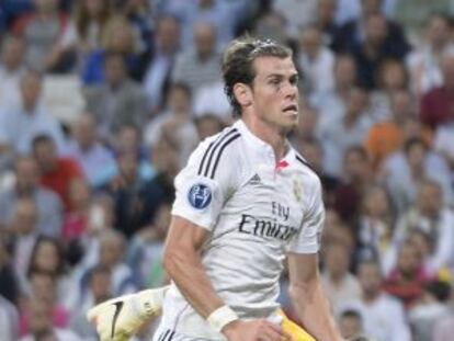 Bale, en el momento de marcar.