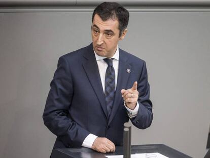 Cem &Ouml;zdemir en el Parlamento alem&aacute;n el pasado 2 de junio.