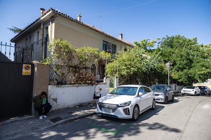 Visita a la casa de Vicente Aleixandre en la Calle de Velintonia, 3.