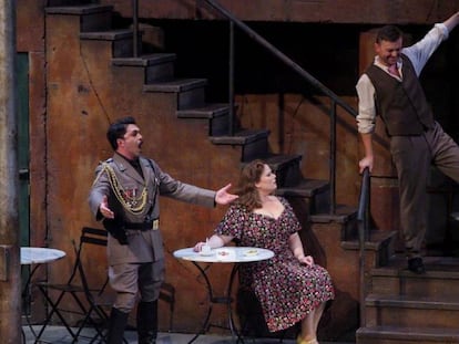Una de les escenes de la funció L'Elisir d'Amore al Liceu de Barcelona.