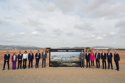 El Rey y Sánchez presiden la inauguración del inicio de la construcción de la gigafactoría del Grupo Volkswagen en Sagunto (Valencia)