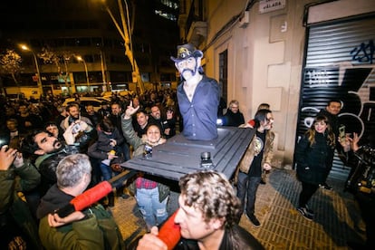 Busto de Lemmy al inicio de la procesión