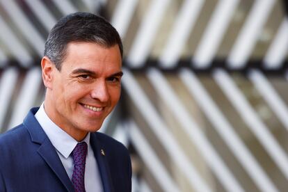 El presidente del Gobierno, Pedro Sánchez, a su llegada al Consejo de la UE en Bruselas, el jueves.