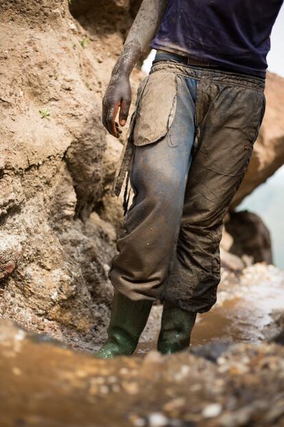 Las condiciones de explotación del coltán no son en modo alguno las más favorables para los mineros del Congo.
