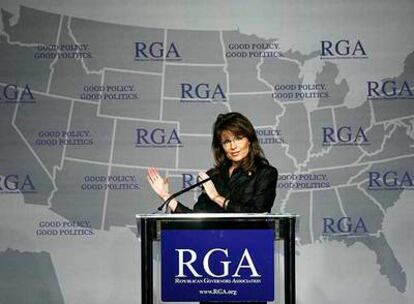 Sarah Palin interviene en la conferencia de gobernadores republicanos de Miami.