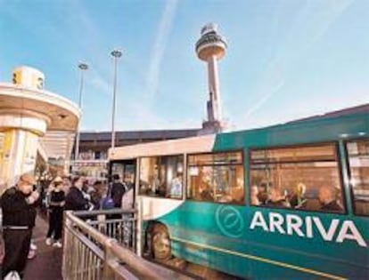 La firma británica de transporte de viajeros Arriva compra De Blas