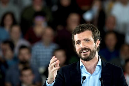 El presidente del PP, Pablo Casado, en un mitin en Ourense.