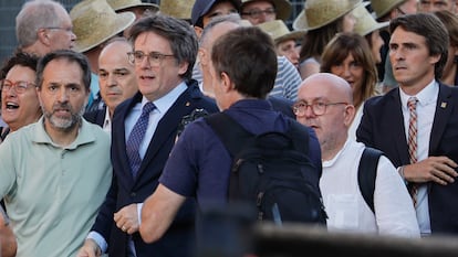 El líder de Junts, Carles Puigdemont, en las inmediaciones del Palau de la Generalitat de Cataluña, el jueves.