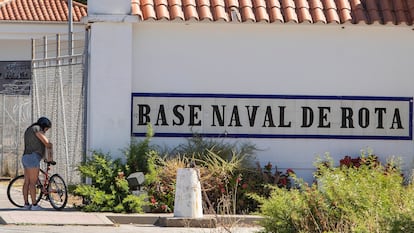 Entrada a la Base Naval de Rota, en la provincia de Cádiz, en una imagen del pasado verano.