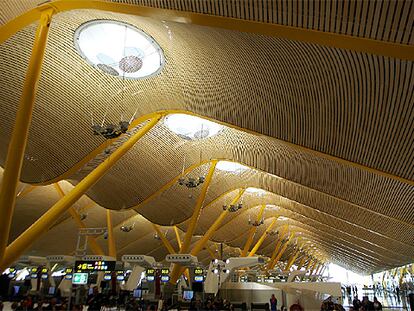 Instalaciones de la terminal T4 del aeropuerto de Barajas.