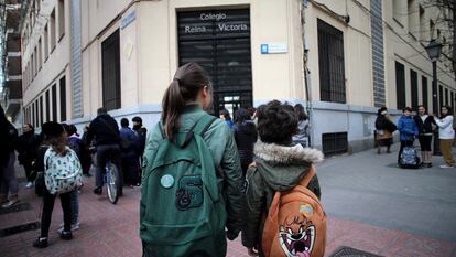 Entrada al colegio Reina Victoria, en Madrid, el pasado 9 de marzo.