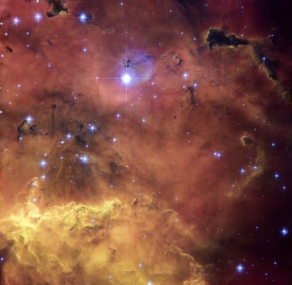 Nebulosa NGC 2467, donde se están formando nuevas estrellas, fotografiada por el telescopio 'Hubble'